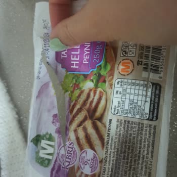 Migros Hellim Peyniri Küflü Çıktı