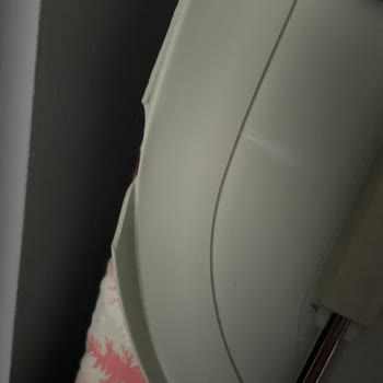 Gazzella Gazelle Ütü Masası Ütü Koyma Sehpası Kırıldı