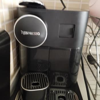 Nespresso F541 Gran Latissima Kahve Makinesi Soğuk Kahve Yapıyor