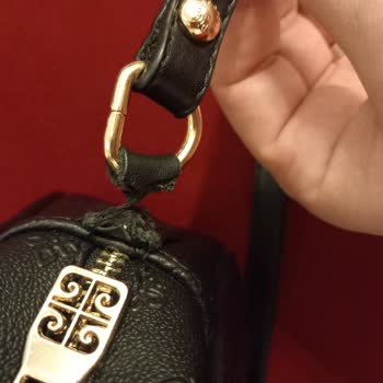 Pierre Cardin Giyim Pierre Cardin Sattığı Malin Arkasında Durmuyor