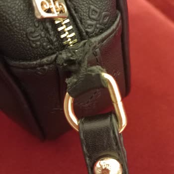 Pierre Cardin Giyim Pierre Cardin Sattığı Malin Arkasında Durmuyor