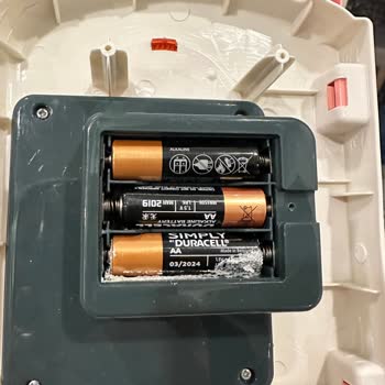 Duracell Pil Akması Hiç Güvenli Değil