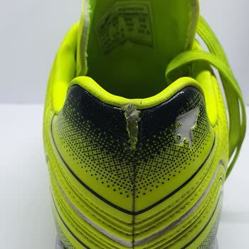 Joma Türkiye Halı Saha Ayakkabısının Yırtılması