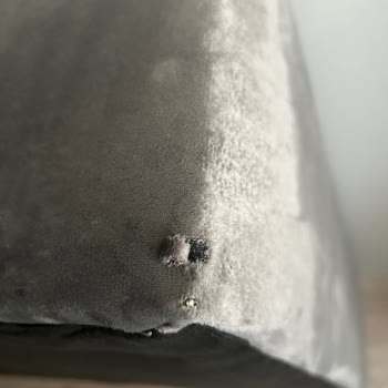 Taşpınar Alışveriş Merkezleri Mağaza Hüsranı: Garantili Üründe Yırtık Ve Kırık