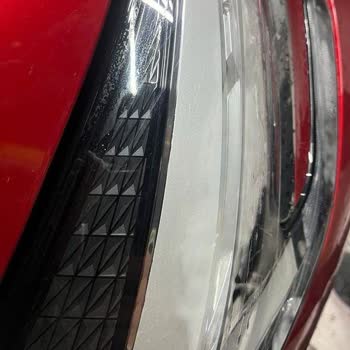 Renault Sıfır Arabada Buharlaşan Ve Damlacıklar Oluşan Far