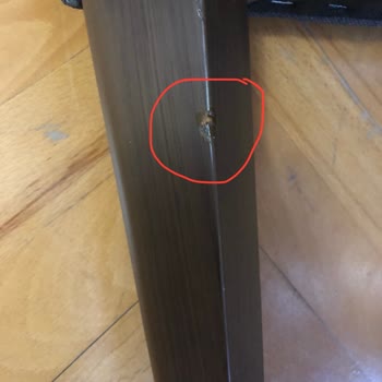 Defekte Möbel und mangelhafter Kundenservice bei Enza Home