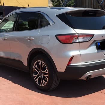 Ford Kuga Depo Kapağı Kilitlenmeme