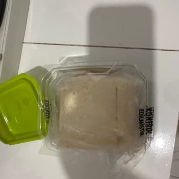 Migros'tan Alınan Tahsildaroğlu Ezine Peynir Bozulmuş!