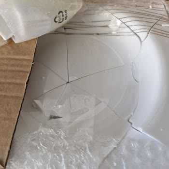 MNG Kargo Ulaşım Sırasında Ürünümü Kırmış