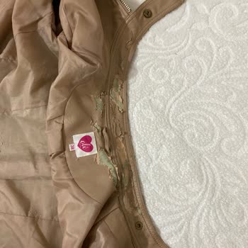 Koton Deri Mont Tek Giyimde Soyuldu