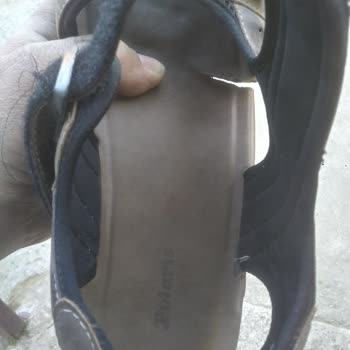 Polaris Marka Sandaletimin Tabanları Yarıldı