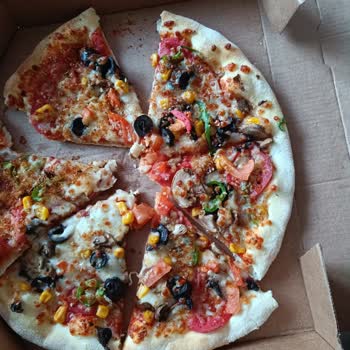 Domino's Pizza Demeyelim De Domino's Hamuru Diyelim!