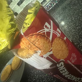 Ülker ÇOKOPRENS'İN İçinden Minik Minik Böcekler Çıktı