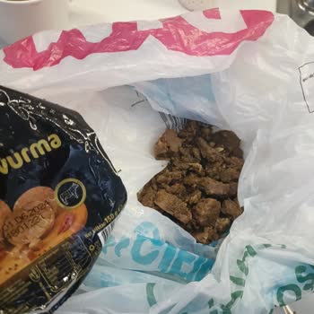 BİM Marketten Satın Alınan Kavurma Ürününde Bozuk Et Problemi