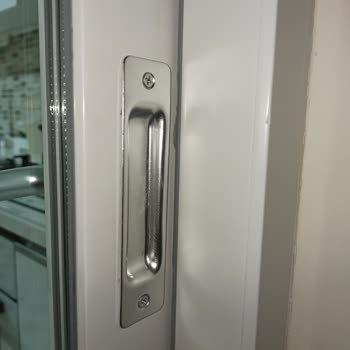 WİNSA'YA Yakışmayan Lotus Marka Sürgülü Kapı Açma Kapama Kolu!