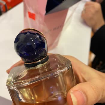 Kocaeli 41 Burada AVM Boyner Defolu Parfüm Ve Kaba Çalışanlar