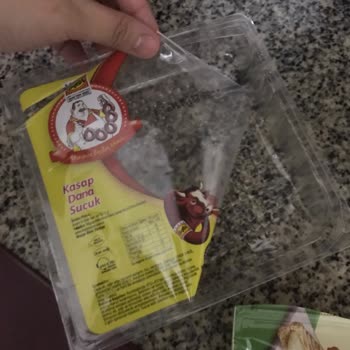 Beşler Sucuk Ve İçindeki Canavar