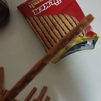 Ülker Şikayet Ediyorum Lütfen Bakılsın