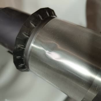 Dyson V15 Başlık Dönmemesi Ve Metal Kısmın Yamulması