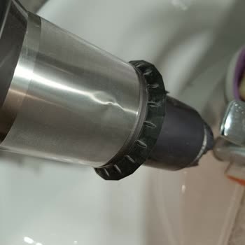 Dyson V15 Başlık Dönmemesi Ve Metal Kısmın Yamulması