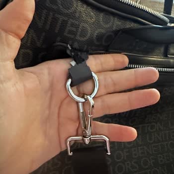 Benetton Çanta 3 Ay İçinde Paramparça Oldu Ve Şikayete Cevap Bile Yok!