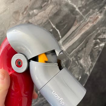 Dyson Mobilya Altı Aparatı Sorunu