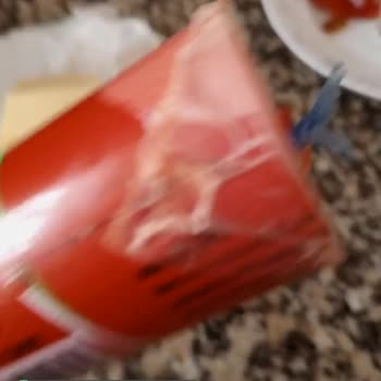Seval Gıda Sucukta Poşet Çıktı