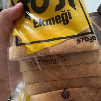 İstanbul Halk Ekmek Sağlıksız Ürün Satışı: Küflü Ekmek Hayal Kırıklığı