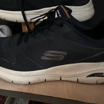 Skechers Ayakkabı Tabanının Kendi Kendine Deforme Olması