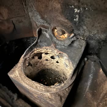 ECA Elanus Serisi Sulu Sistem Pelet Sobasının Yanan Parçası Sorunu