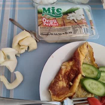Şok Marketlerde Satılan Mis Marka Peynirin Bozuk Çıkması
