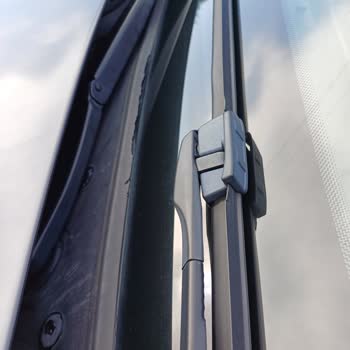 BMW Cam Fitili Ve Kapı İç Kolu Yıpranma