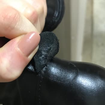 Kusurlu Ve Kalitesiz Ürün Satıp Sözünün Arkasında Durmayan Derimod