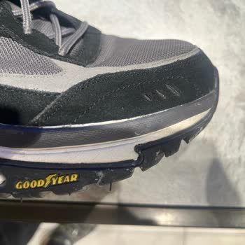 Skechers Ayakkabı Markanın Dandikliği