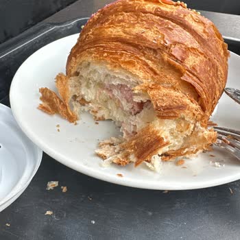 Starbucks Kalitesiz Hizmet Ve Ruhsuzluk