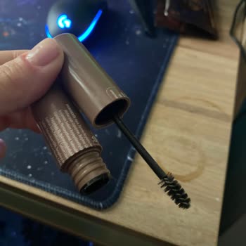 Pastel Kozmetik Pastel Kaş Maskarasının İçi Boş Çıktı.