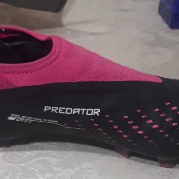 Adidas Predator Krampon Hızlı Deformasyon Sorunu