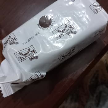 Eti Bisküvi Den Kıl Çıktı