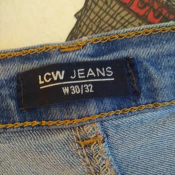 LC Waikiki'den Aldığım Pantolonun 4 Ayda Yırtılması