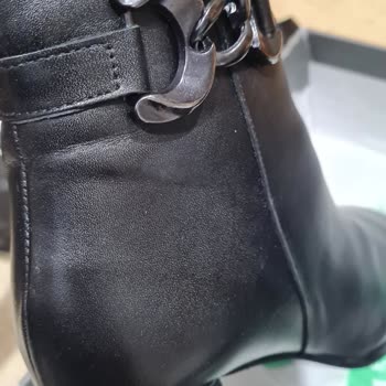 Venüs Ayakkabıdan Şikayetçiyim!