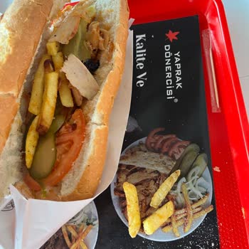 Antares Yaprak Dönercisi Kokmuş Ve Ekşimiş Tavuk Dönerini Yiyemedik