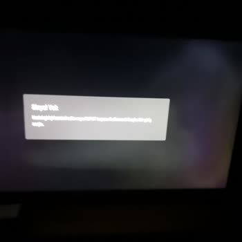 Vestel 70QA9700 Ekranında Işık Süzmesi