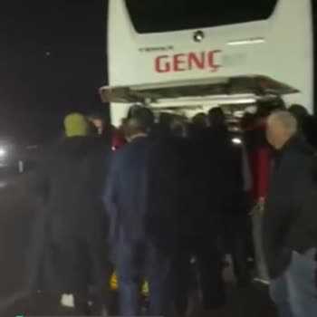 Genç Turizm Yolda Mahsur Kaldık