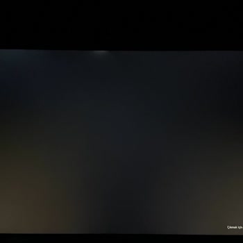 Hepsiburada Kusurlu Laptop Ekranında Bulunan Işık Sızmaları