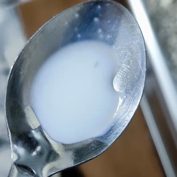 Pınar Et Ve Süt Pınar Süt Kaynatırken Siyah Noktalar Belirdi