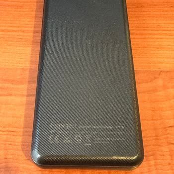 Spigen F712D 20.000mah Kullanılmayan Powerbankin Şişmesi Bombe Yapması