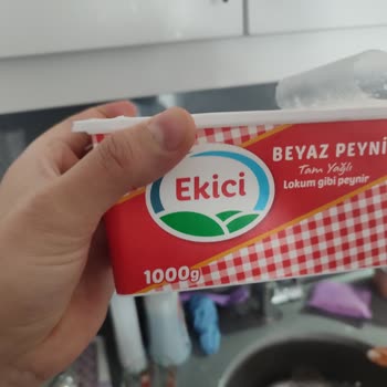 Ekici Peynir Lokum Kıvamında Beyaz Peynir Ekşi Koku Ve Tat