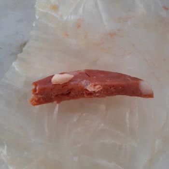 Namet Sucuğun İçinden Kıl Ve Kemik Çıktı.