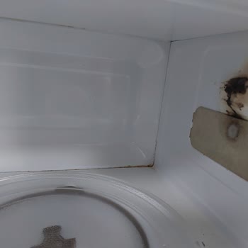 Beko Mikro Dalga Fırınının 2 Yılda Küflenme Ve Paslanma Sorunu