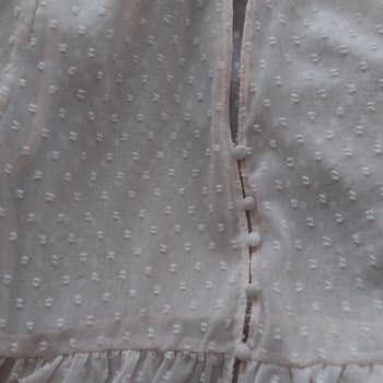 Zara Online Alışverişte Hep Defolu Ürün Gönderiyor Ve Destek Olmuyor!